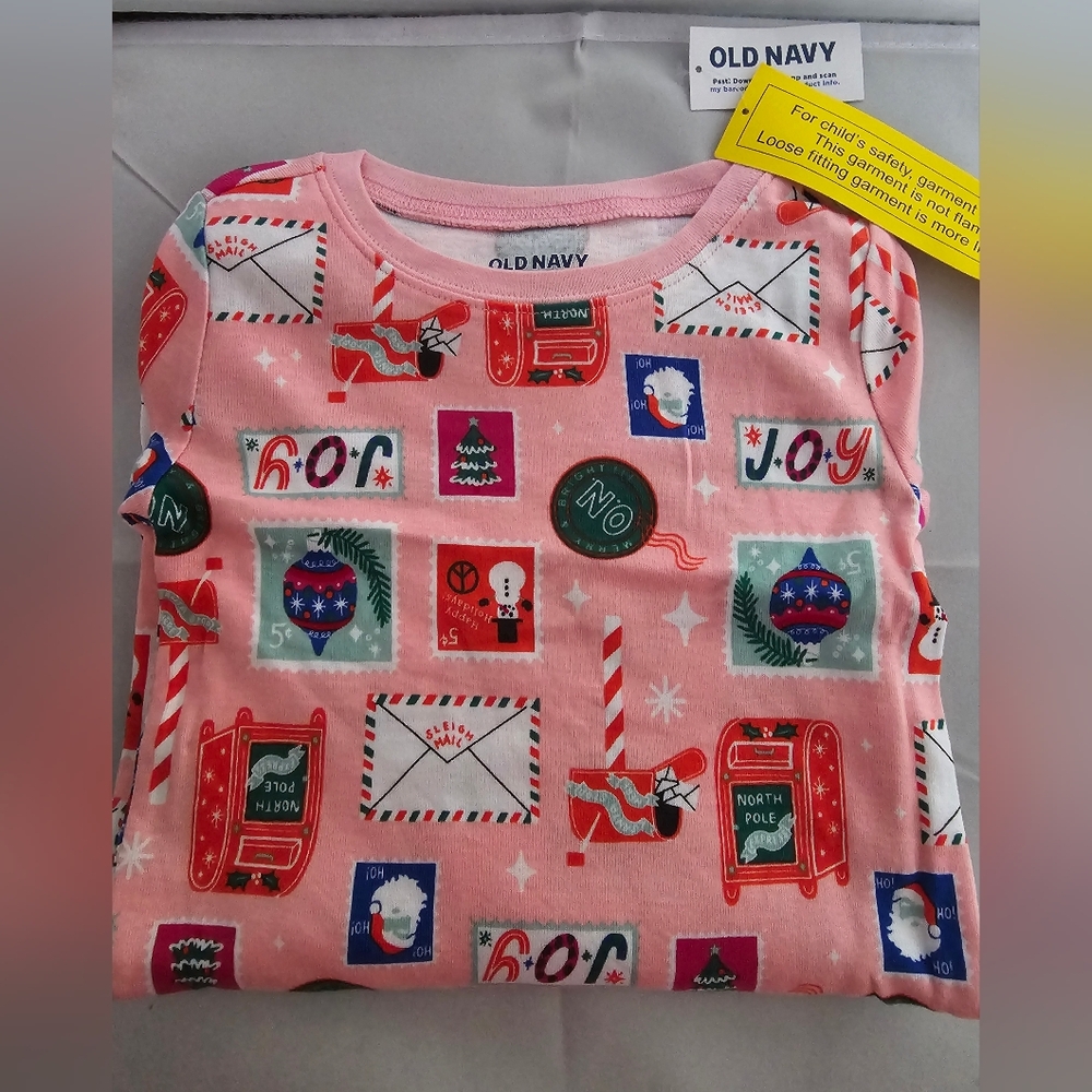 NWT Kids Pajama Set - Winter Holidays Design Long Sleeves Old Navy Size 4T